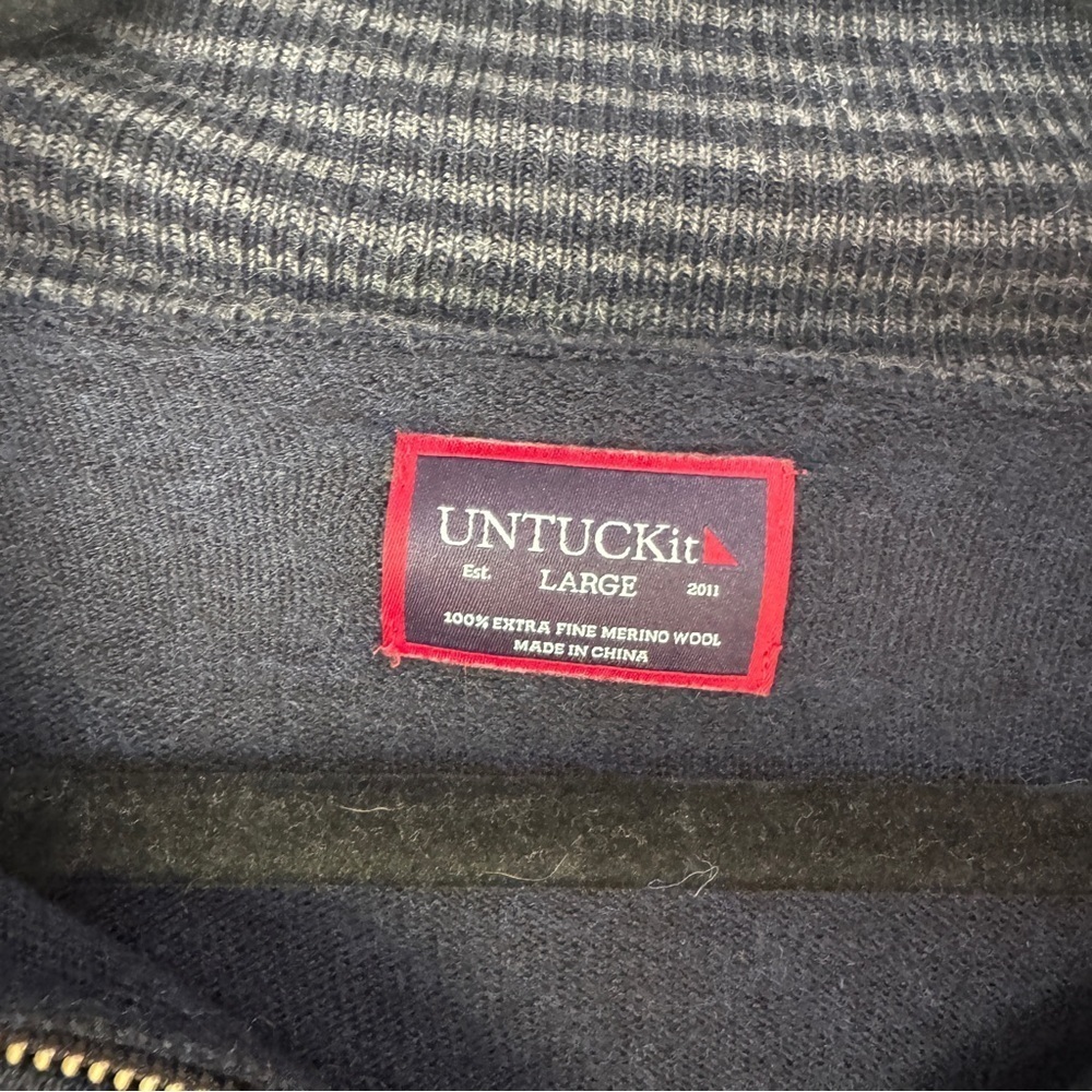 UNTUCKit Belguardo 100% Extra Fine Merino Wool Men's Sweater 1/4 Zip Navy Blue L - Picture 3 of 9